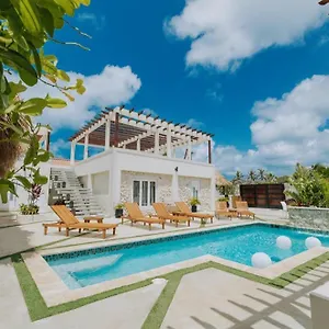 ***** Hotel Eva Aruba
